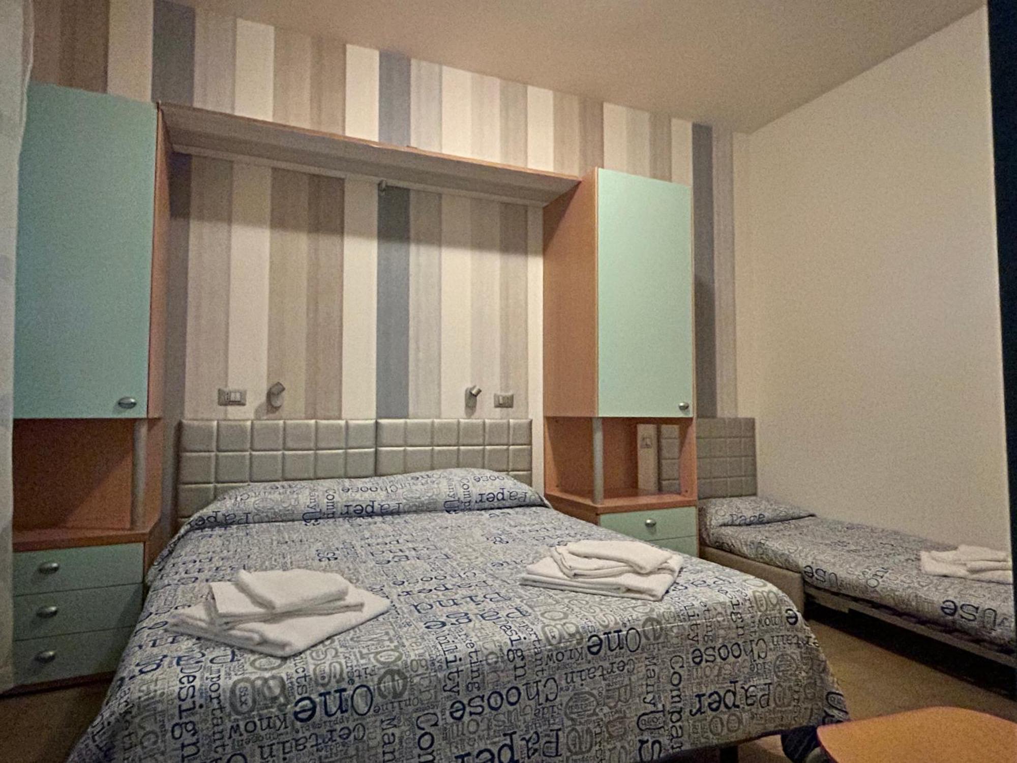 Hotel Etna - Nuova Gestione Romagnola All-Inclusive Spiaggia Parcheggio Riccione Habitación foto
